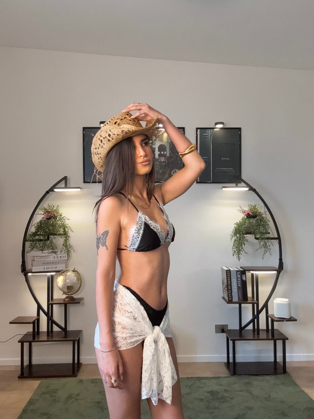 BIKINI SUNSET