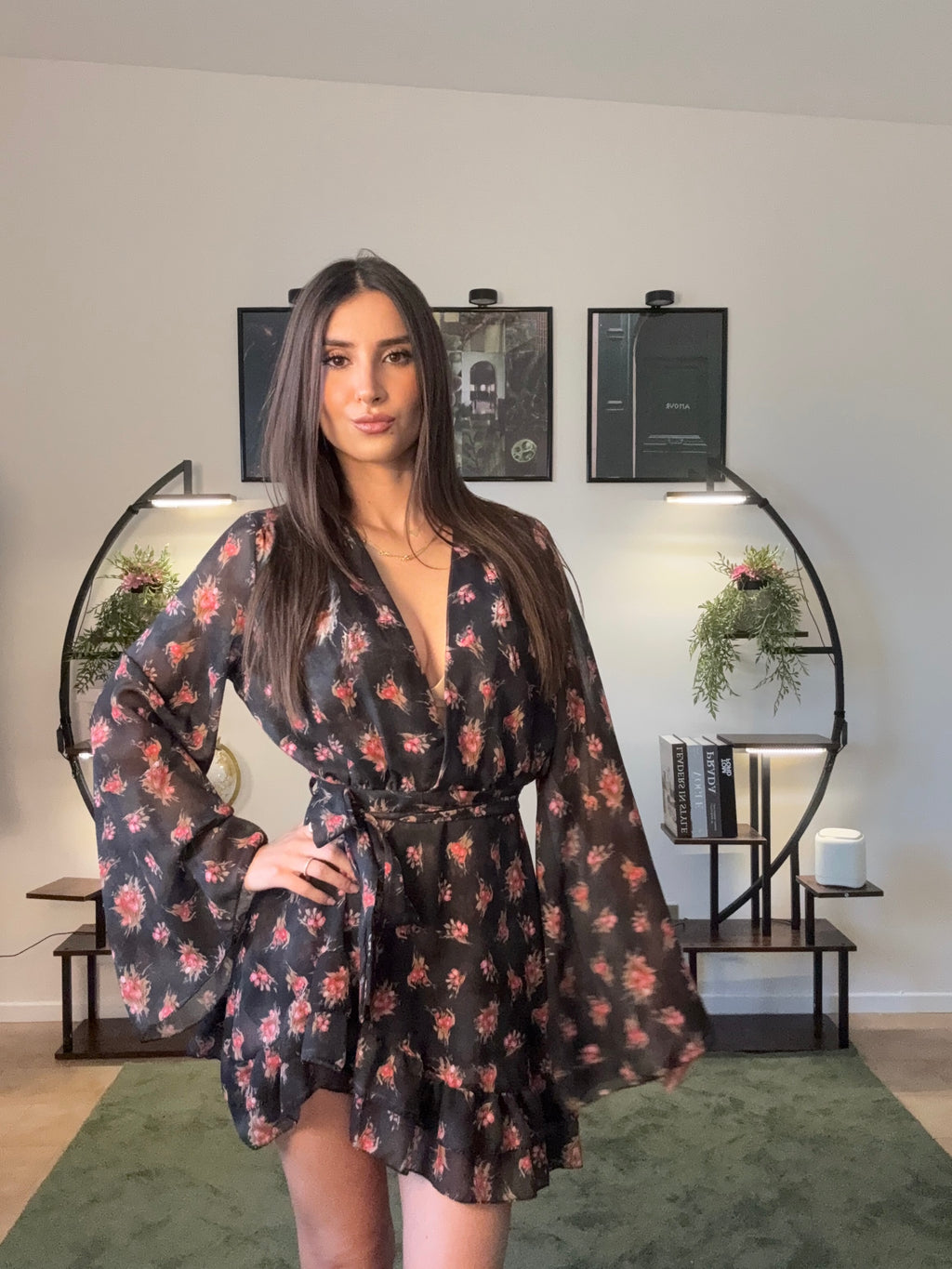 DRESS FLOWER